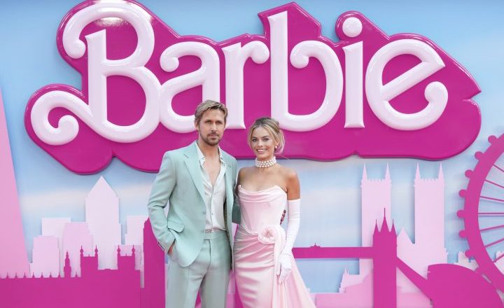 俄罗斯《Barbie芭比》无法上映，热潮仍难挡，咖啡馆、服饰店成“粉色宇宙”缩略图