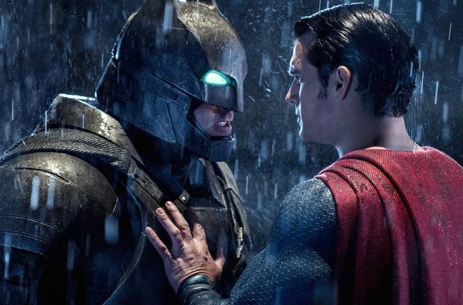 《蝙蝠侠大战超人：正义黎明》导演扎克·施耐德深度解读玛莎线，为电影的最具争议性场景辩护缩略图